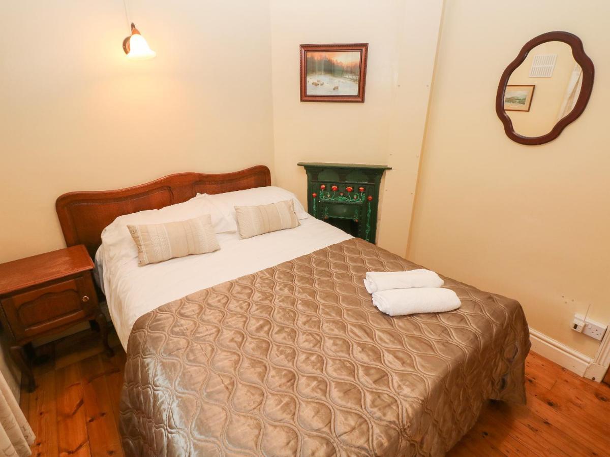 Brook Cottage Суонси Экстерьер фото