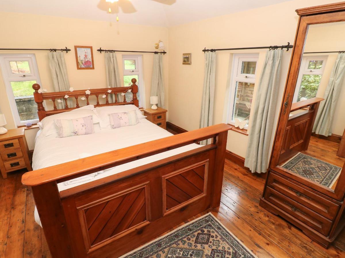 Brook Cottage Суонси Экстерьер фото